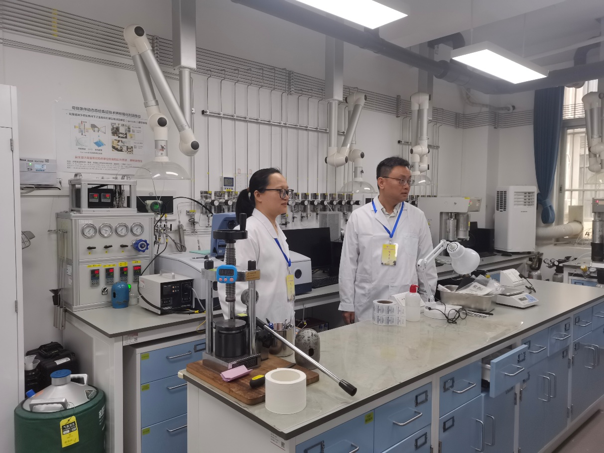 2023白菜网站注册大全开展实验室安全隐患排查